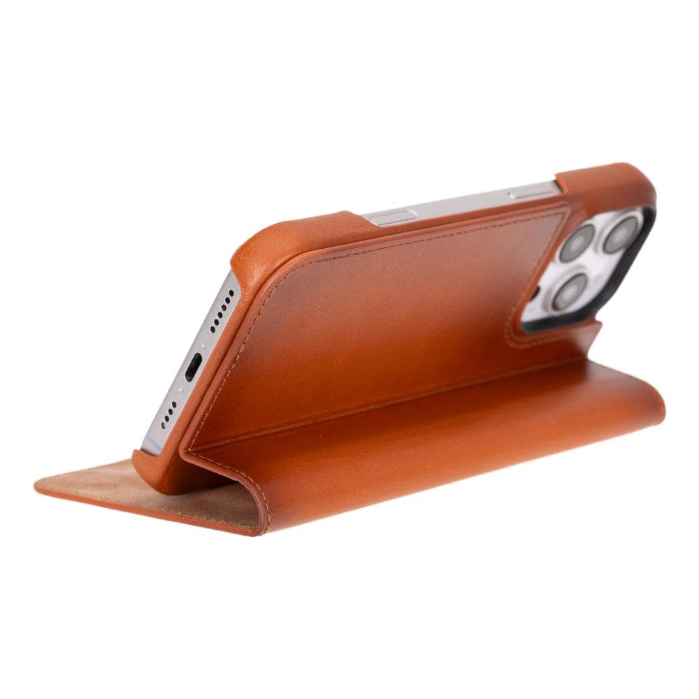 Sonat iPhone 16 Pro Leather Folio Case Bouletta