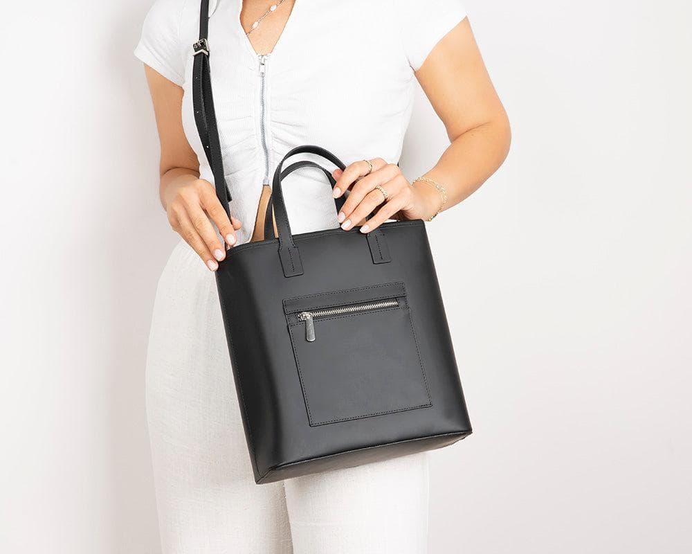 Valetto Leather Tote Bag Bouletta