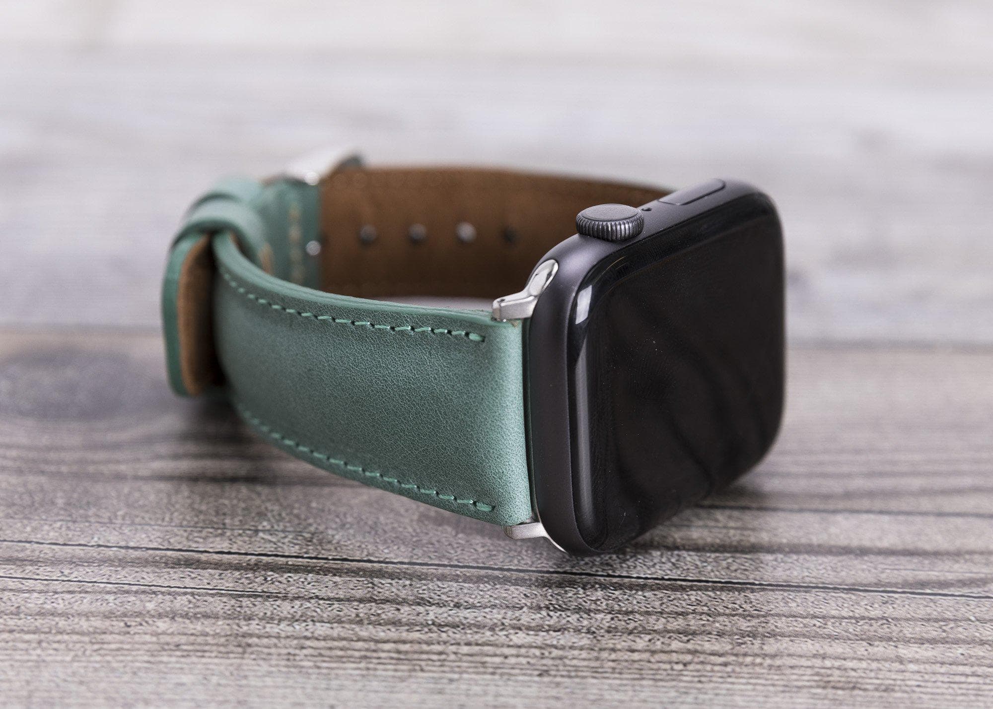 B2B - Leather Apple Watch Bands - Classic Style CZ12 Bouletta B2B